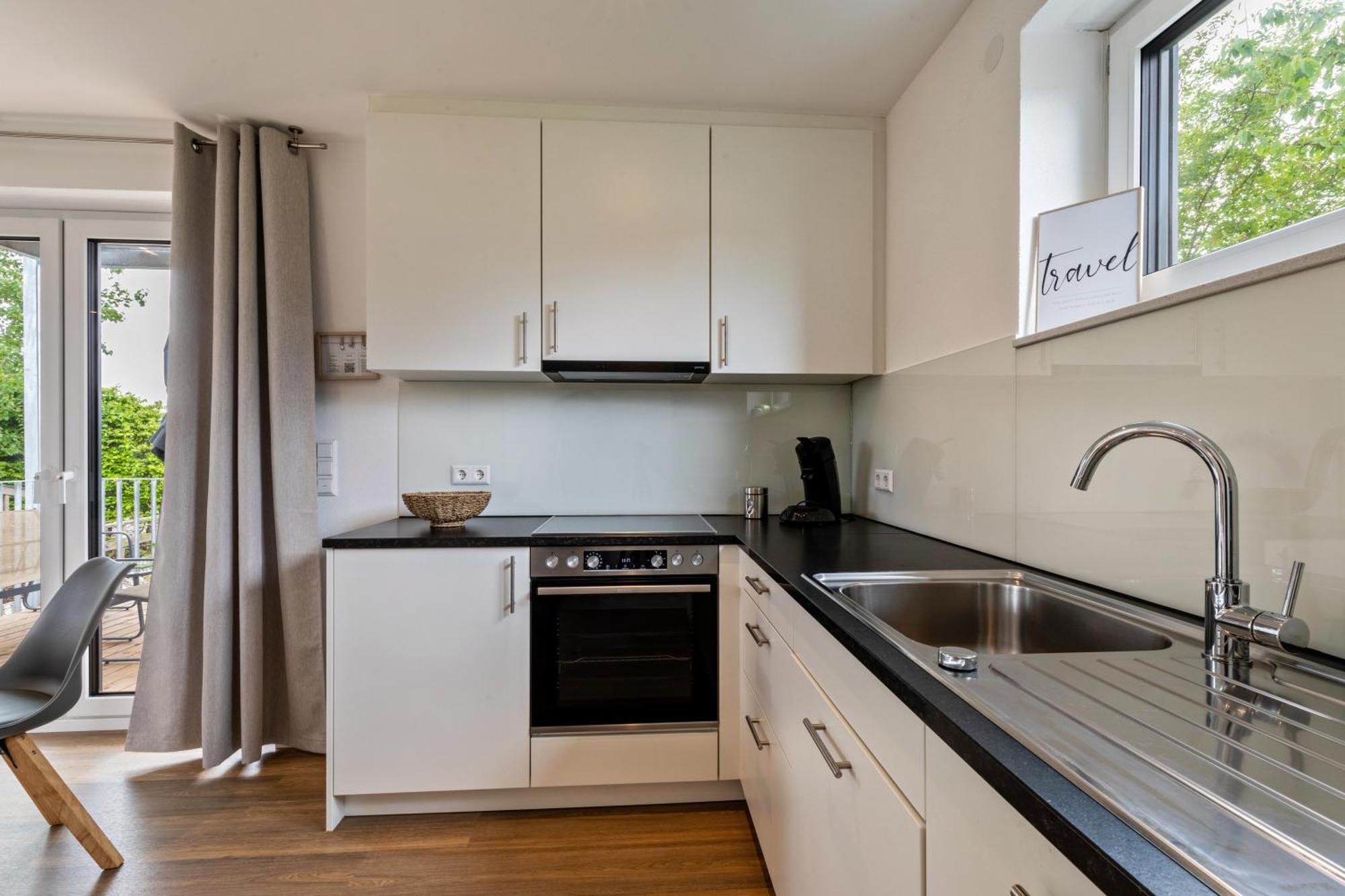 3 Parkside Apartment