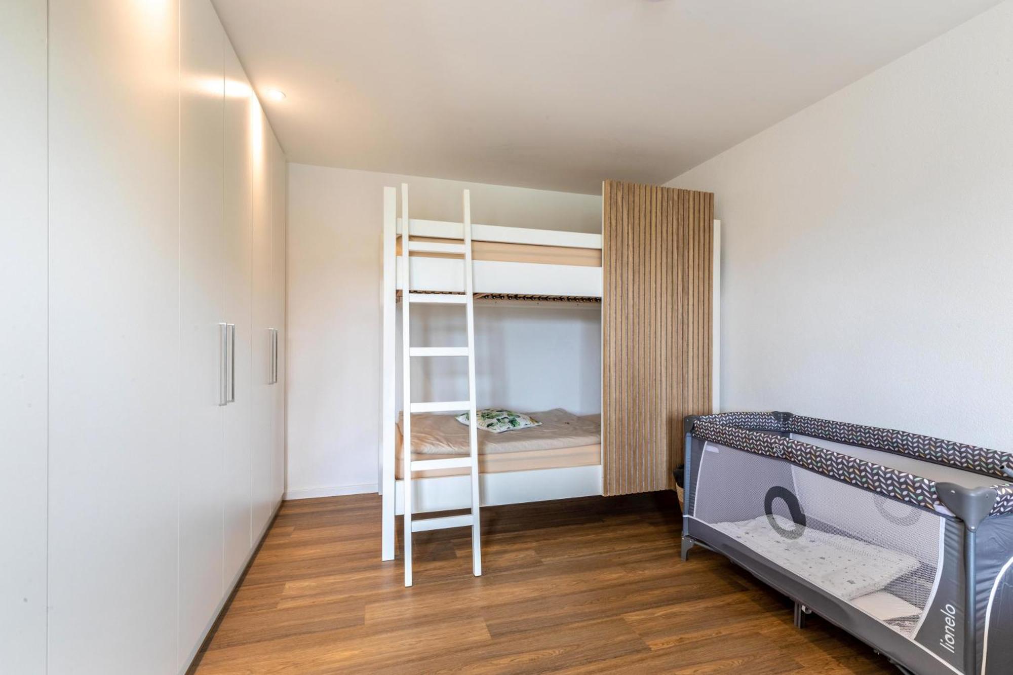3 Parkside * Guenzburg