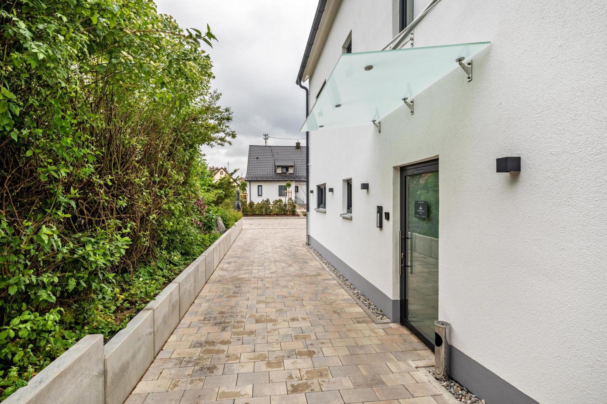 3 Parkside * Guenzburg